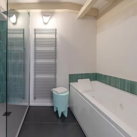 Fabroniana Elegant Appartement